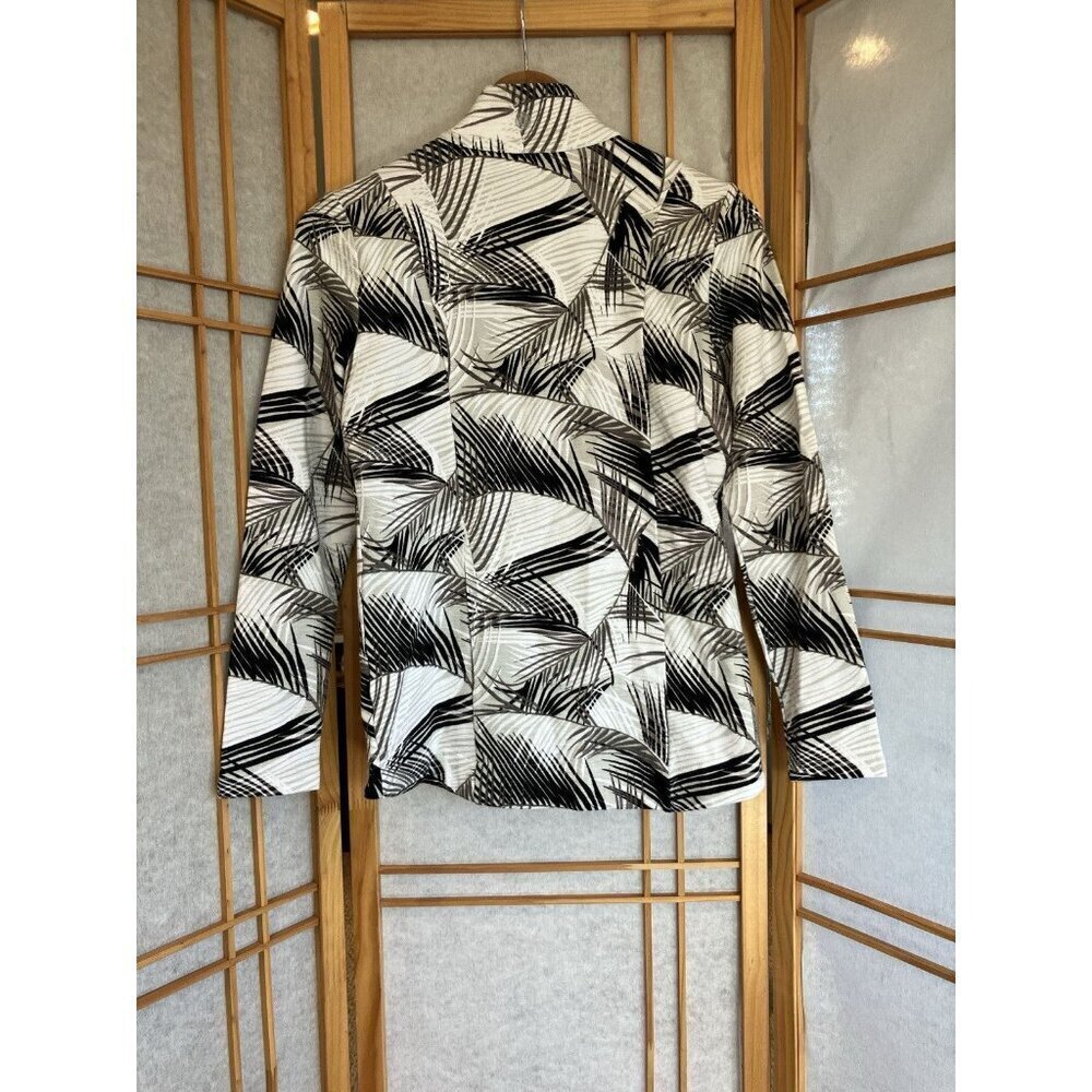 T By Talbots Mockneck Black, white, gray Palm Print Active Zip Jacket XS, UPF 50 - Picture 7 of 10
